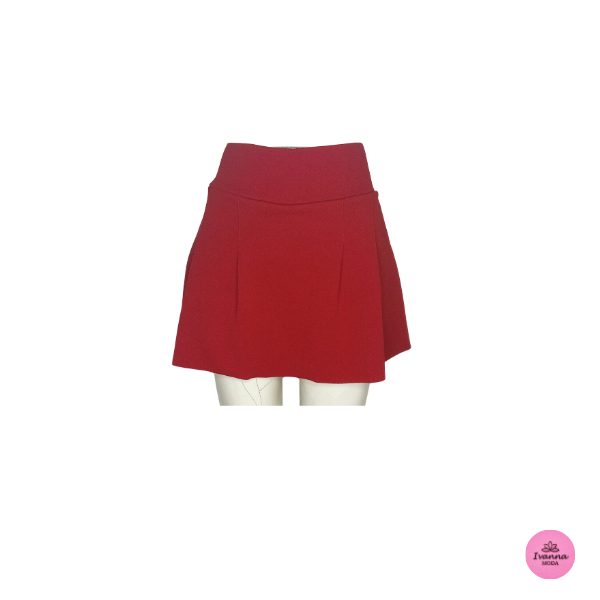 Falda Short Corta con dos Pliegues